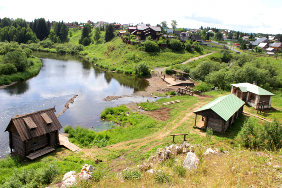 Городок на реке